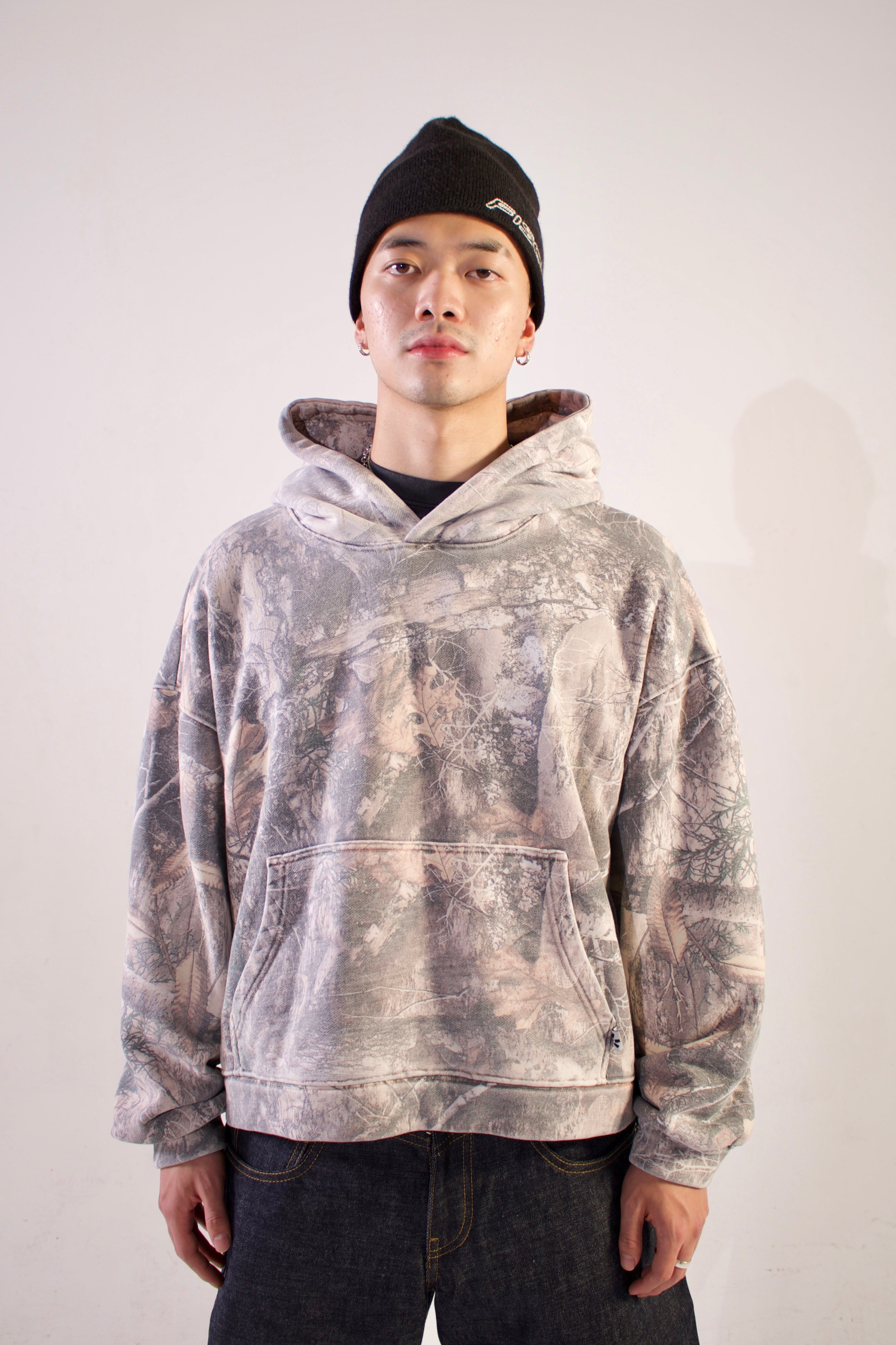 CAMO CROPPED HOODIE