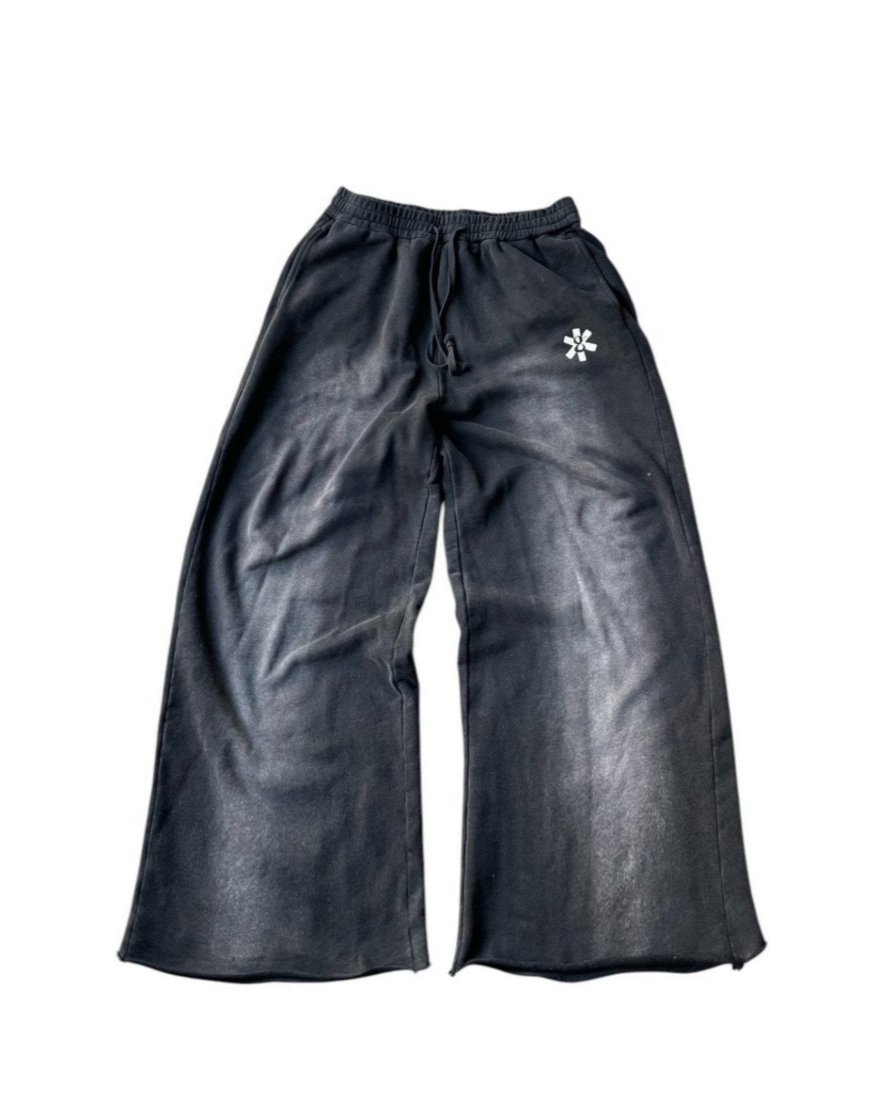 BLACK SWEATS
