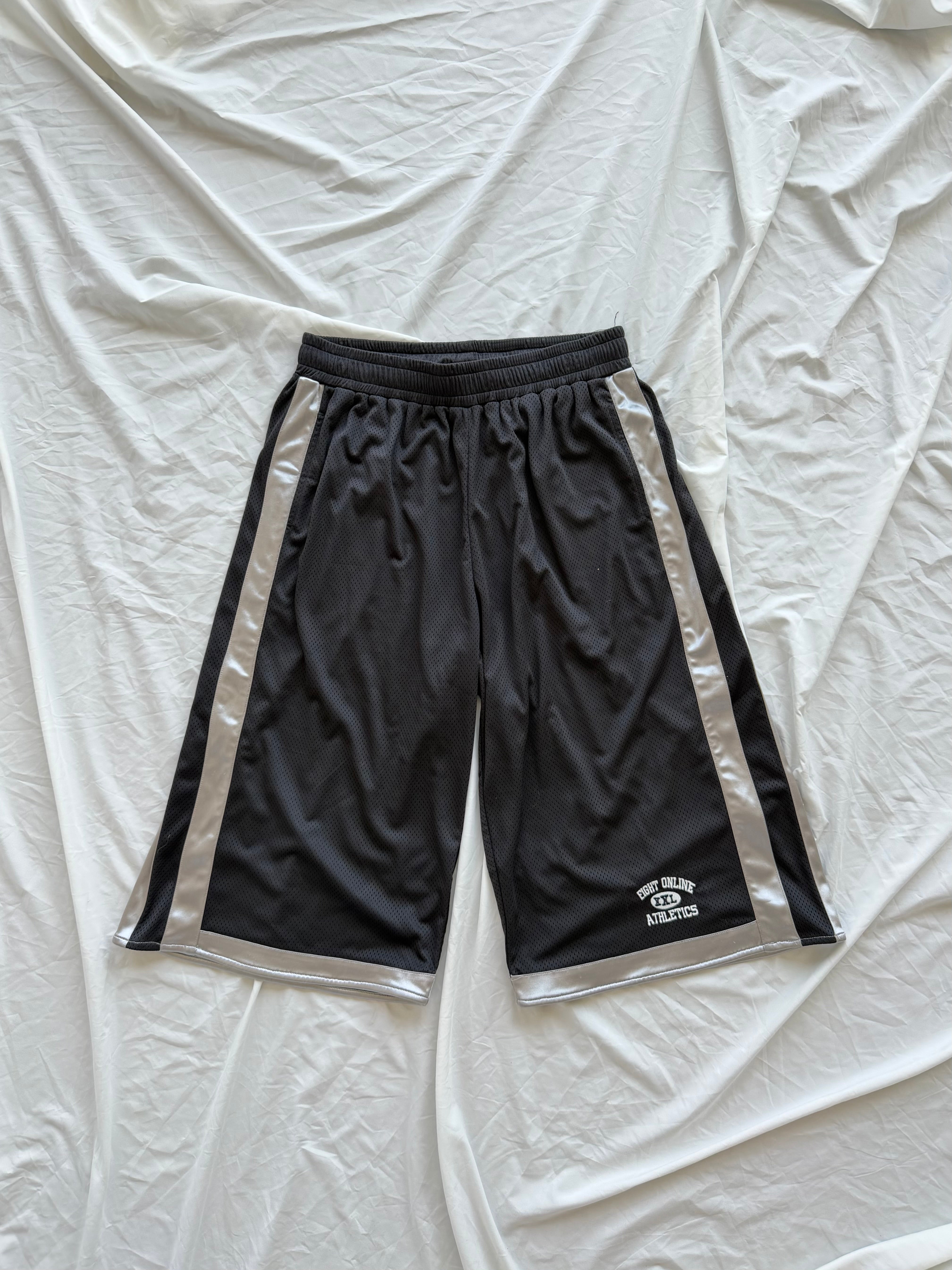 BAGGY BLACK MESH SHORTS