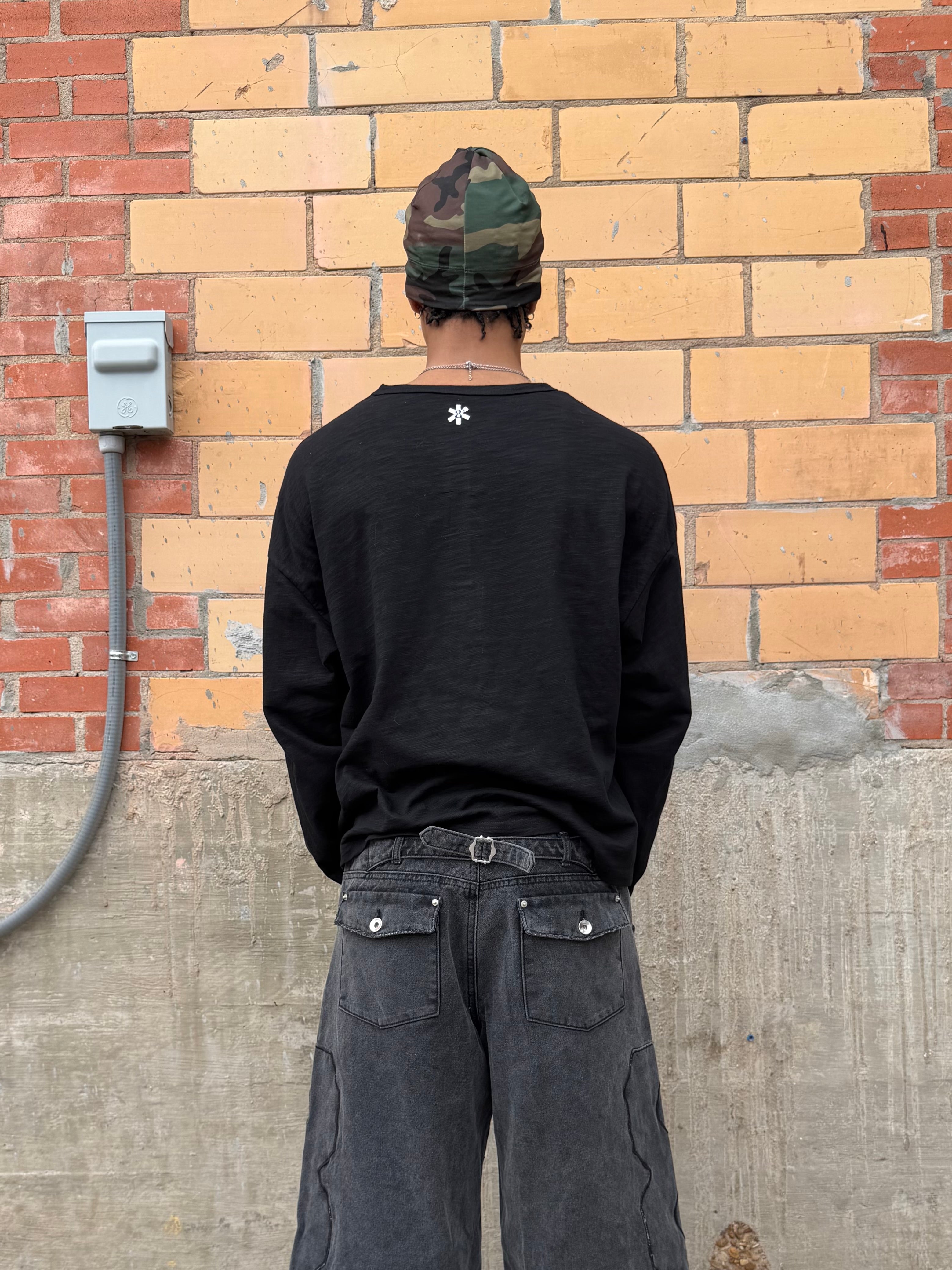 BLACK POCKET SLUB LONGSLEEVE